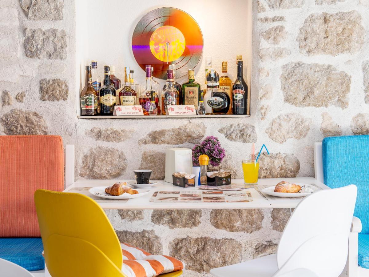 Apartments Windrose Kotor Luaran gambar